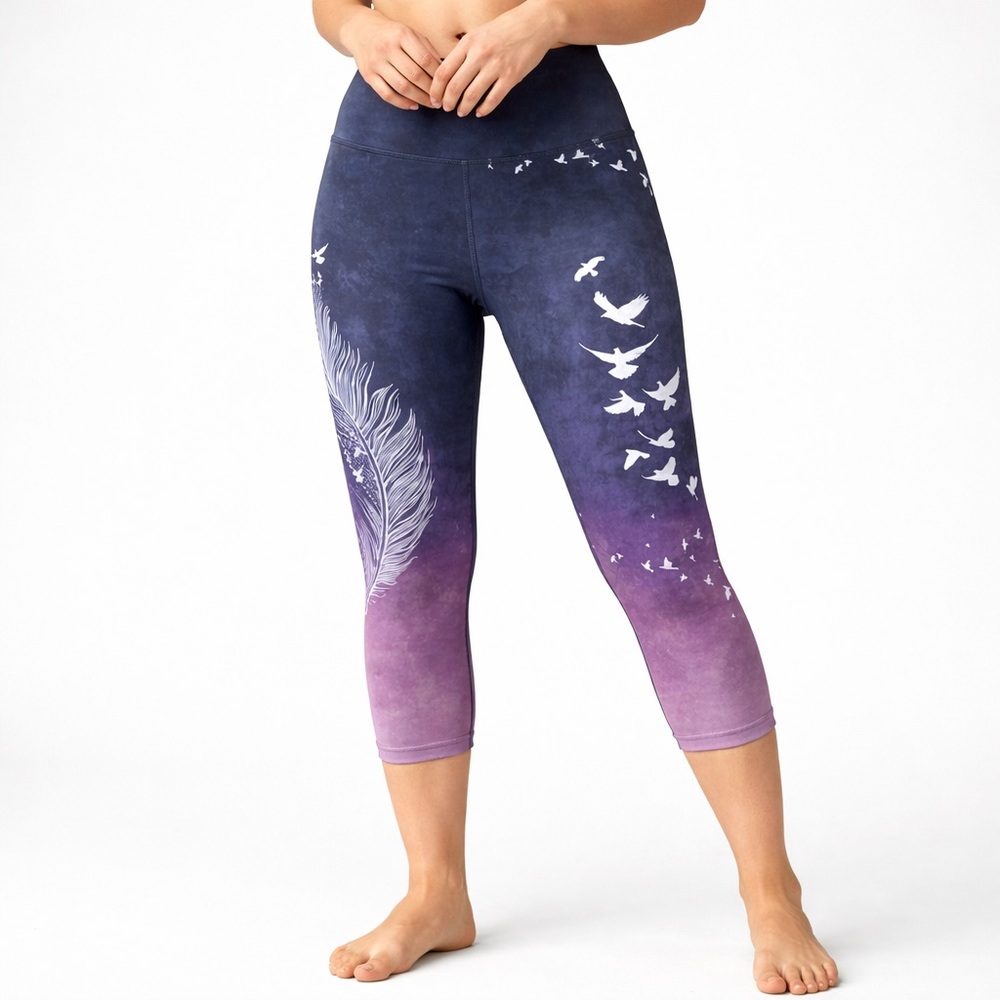 Inner Fire by NoMiNoU Purple Ombre Feather Bird Capri Leggings Size 6 Boho Fairy